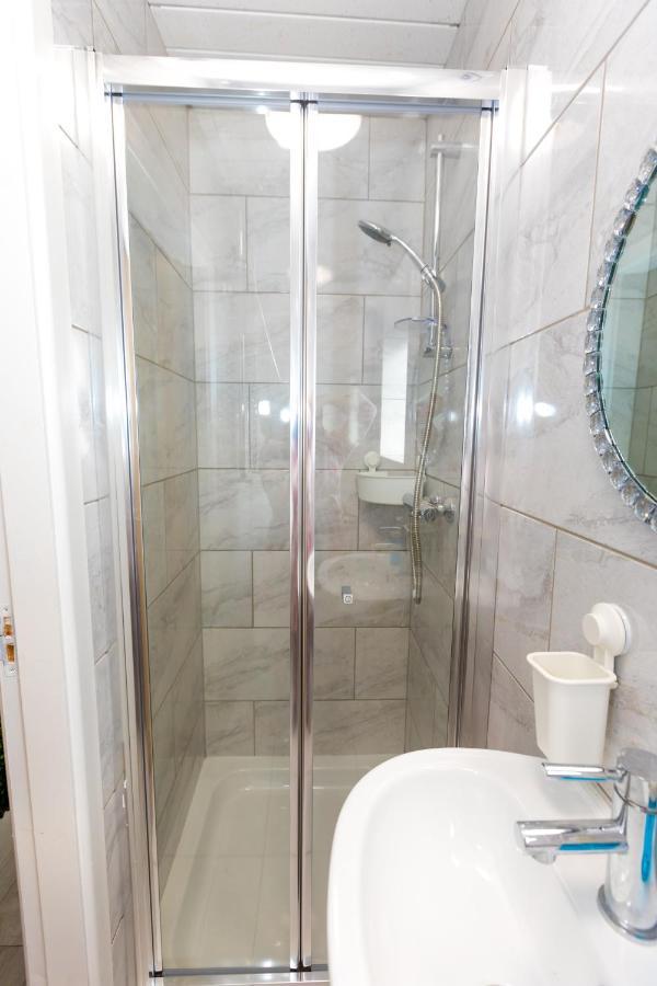 Comfortable Stay In Shirley, Solihull - Room-2 Εξωτερικό φωτογραφία