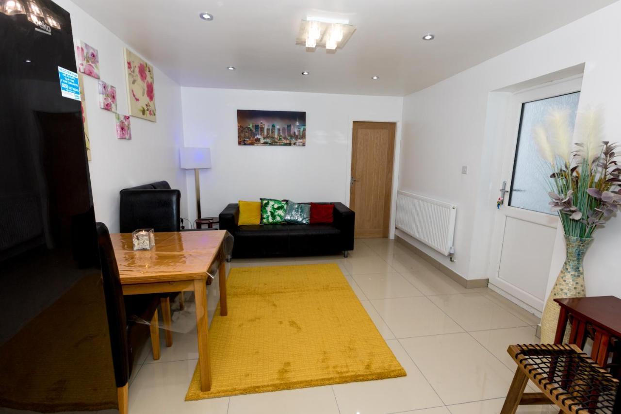 Comfortable Stay In Shirley, Solihull - Room-2 Εξωτερικό φωτογραφία