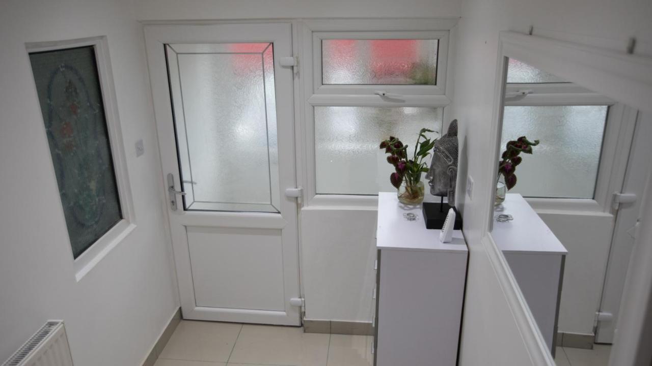 Comfortable Stay In Shirley, Solihull - Room-2 Εξωτερικό φωτογραφία